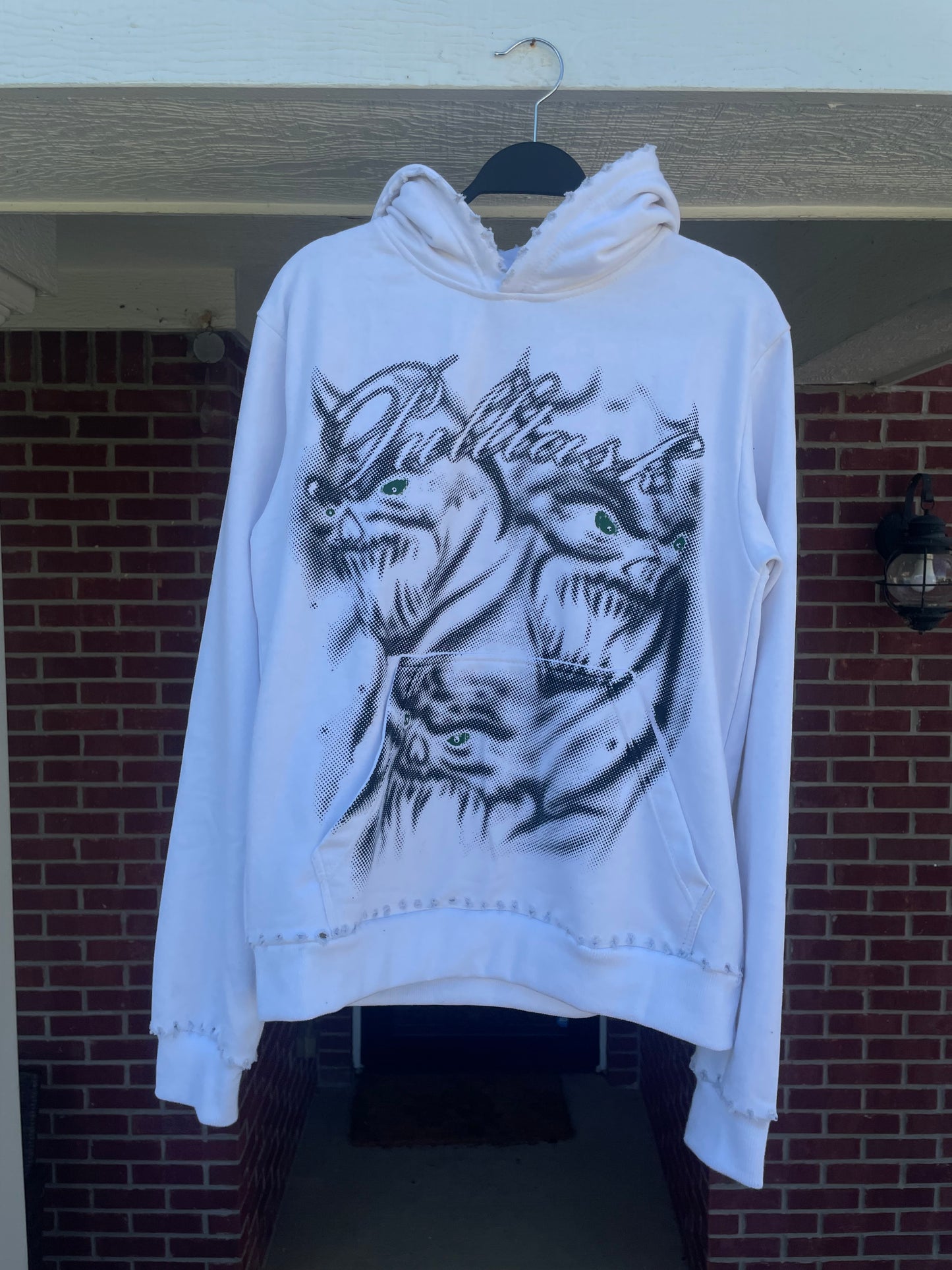 WHITE (DISTRESSED) HOPDIE